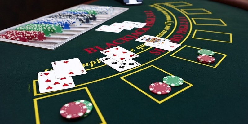 Blackjack là gì? Top 5+ cách làm giàu nhanh từ Blackjack - pixon